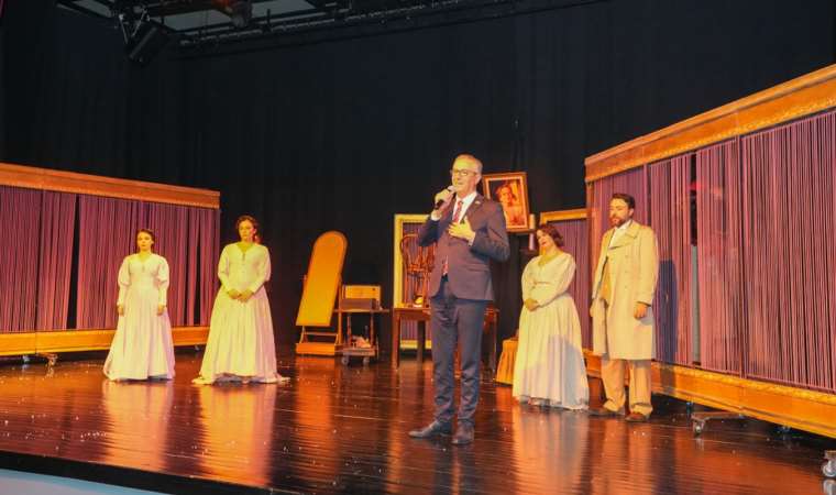 Başkan Arda: Kadınlar ayağa kalkın, Cumhuriyete sahip çıkın