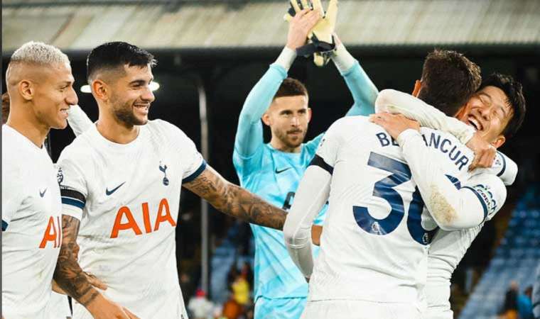 Tottenham zirveyi sevdi! Deplasmanda kazanmasını bildi