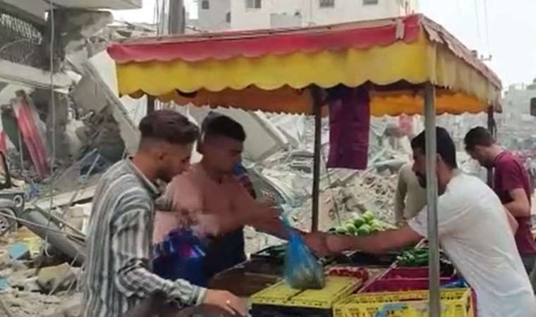 Gazze'de dükkanlar yıkıldı: Tezgahta satış başladı