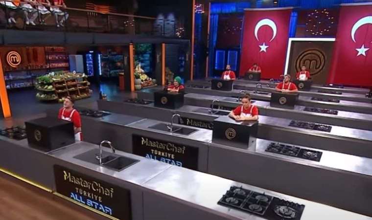 Masterchef şampiyonunda şaşırtan hata: Şefler tabaklarını değerlendirmedi! Allstar'da bir ilk...