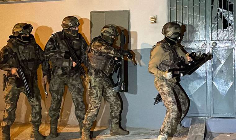 Son Dakika: MİT ve EGM'den 18 ilde 'uyuyan hücre' operasyonu: 90’a yakın gözaltı