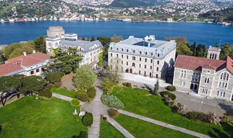 Boğaziçili akademisyen Gülsoy’un etkinliğinin iptal edilmesine tepki