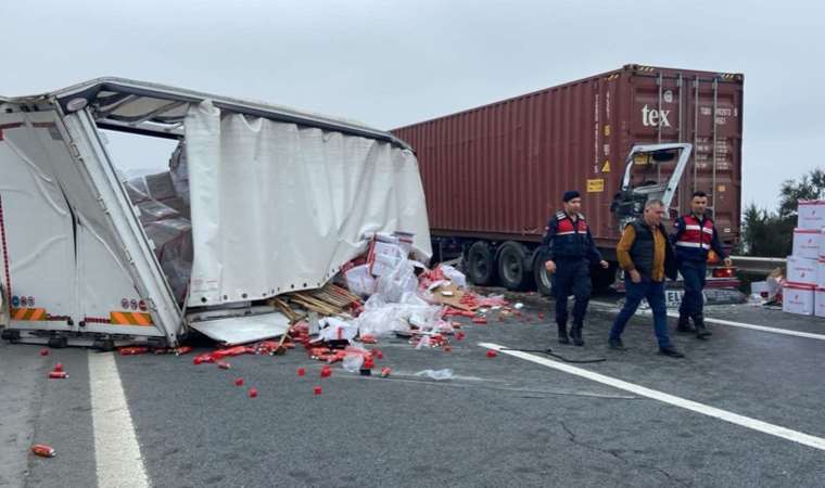 TEM'de kaza... Yol trafiğe kapandı!
