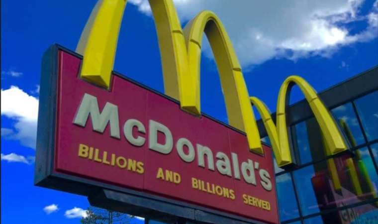 İsrail'e desteğini açıklamıştı