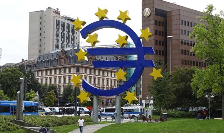 Euro Bölgesi'nde enflasyon beklentilerin altında