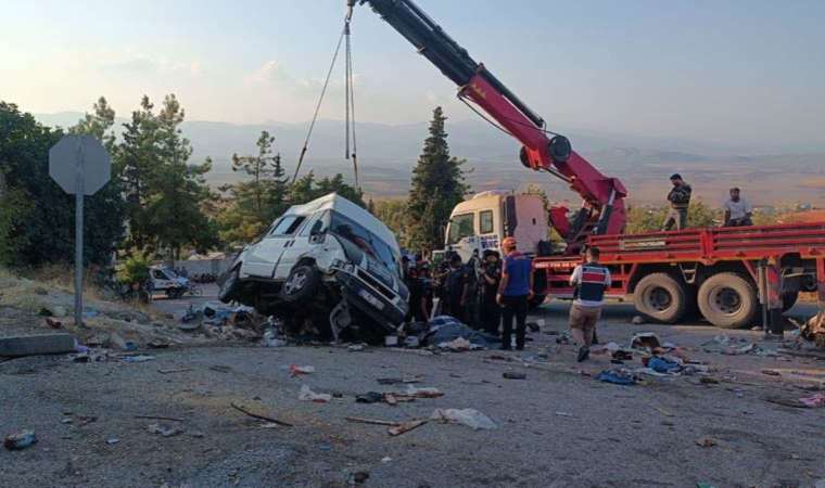 Gaziantep'te katliam gibi kaza: 6 ölü, 4'ü ağır 16 yaralı
