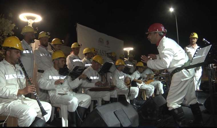 ‘Sivil toplum köyü', madenciler korosu eşliğinde açıldı