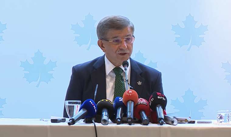 Davutoğlu: Filistin için baş başa ağladığımız Sayın Erdoğan'ın şu anki haline ben ağlıyorum