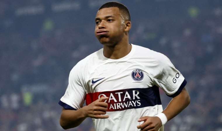 PSG'nin yıldızı Kylian Mbappe, 5 yılın ardından bir ilki yaşadı!