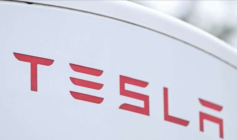 Tesla, ABD'de ilk 'otopilot' davasını kazandı
