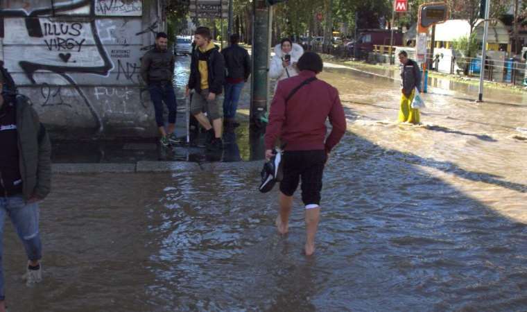 Avrupa'yı vuracak! Ciaran Fırtınası Türkiye'ye gelecek mi?