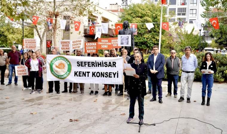 Kadın cinayetleri Seferihisar’da protesto edildi