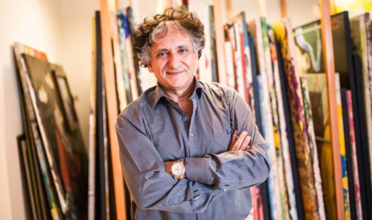 Bedri Baykam’ın küratörlüğünde Türk çağdaş sanatının 100 yılını anlatan sergi iki mekânda açıldı