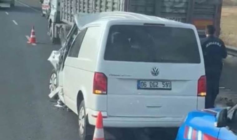 TIR'a arkadan çarptı... Sürücü hayatını kaybetti