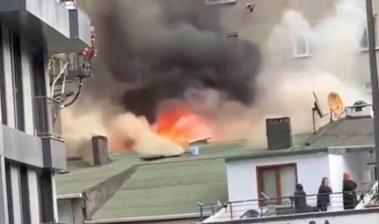 Kağıthane'de korkutan yangın!