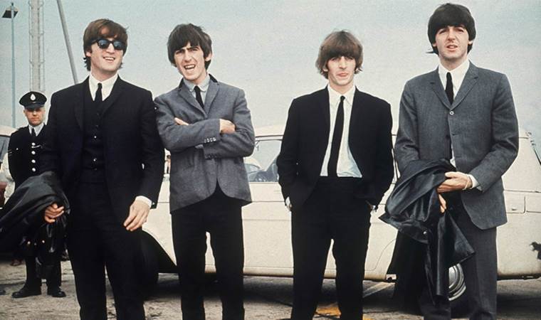 Beatles yeni şarkısı 'Now And Then' ile 54 yıl sonra yeniden zirvede!