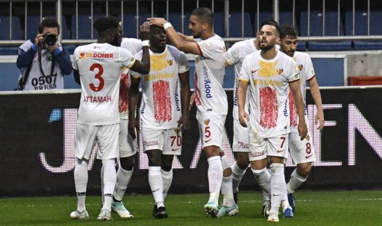 Süper Lig'de cumartesi fırtınası: Kayserispor, İstanbul'da gol oldu yağdı!