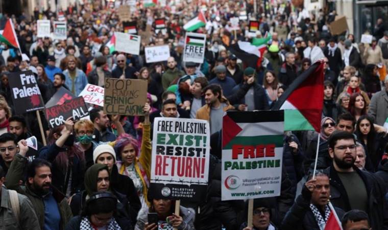 300 bin kişi Gazze Şeridi’nde 'ateşkes' için yürüdü