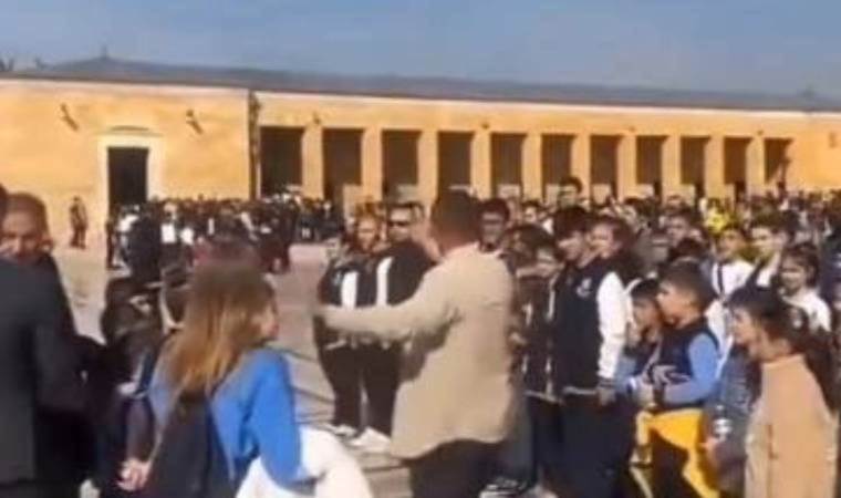 'Ne hakla… Siz kimsiniz?'