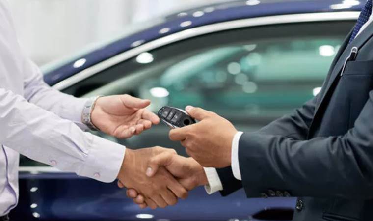 Araç alacaklar dikkat! Krediye erişim zorlaştı... İkinci el çevrim içi oto pazarında fiyatlarda düşüş sürüyor