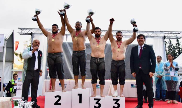 Fethiye’den başpehlivanlar Cumhuriyet’in 100. yılı için er meydanına çıktı