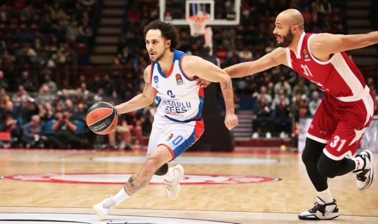 Anadolu Efes, Milano'da kayıp