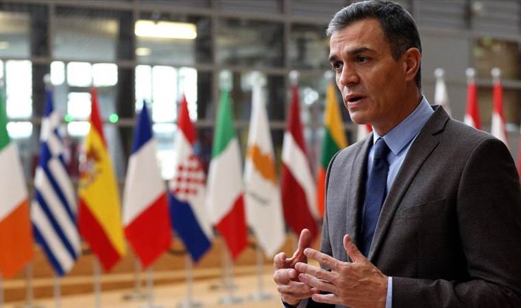Emekli askerlerden Başbakan'ın görevden alınması için manifesto