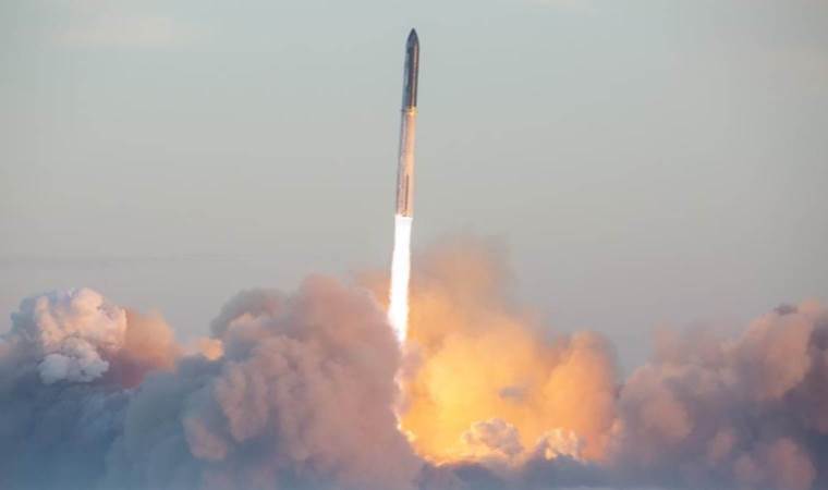 Elon Musk'ın Starship'i havada patladı