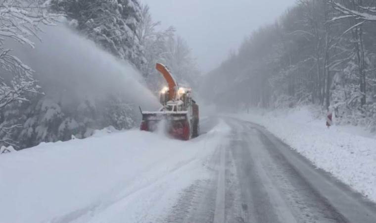 Uludağ’da kar kalınlığı 50 santimetreyi geçti
