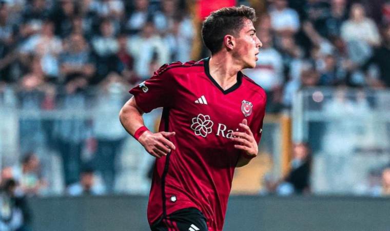Beşiktaş'ta sakatlık... Genç futbolcu oyuna devam edemedi!