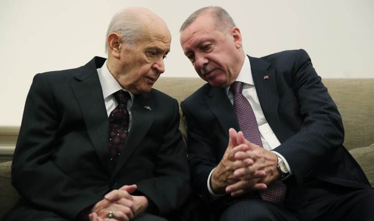 Erdoğan, Bahçeli’yi sırtından atacak mı?