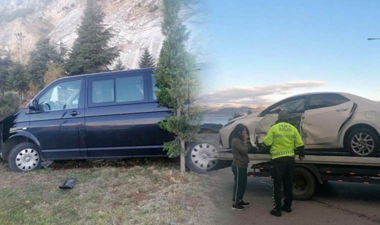 Isparta’da kaza yapan araçlar refüje çıktı, şans eseri yaralanan olmadı