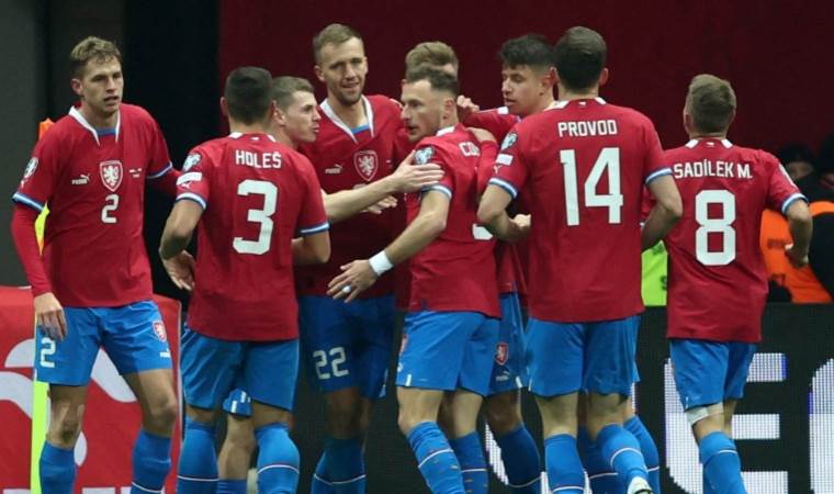 Çekya 3 puanı 3 golle aldı... EURO 2024 biletini kaptı!