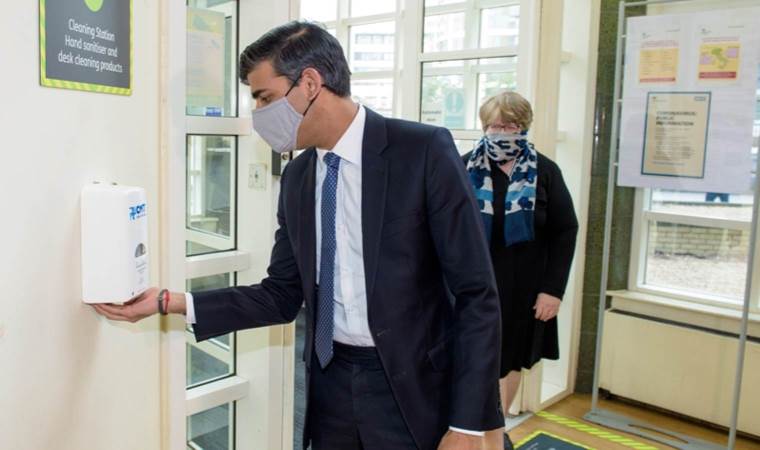 Sunak’ın Covid-19 görüşmesinde söyledikleri ortaya çıktı: 'Bırakın insanlar ölsün'