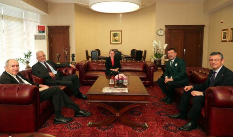 Özgür Özel, Altan Öymen ve Murat Karayalçın ile bir araya geldi!