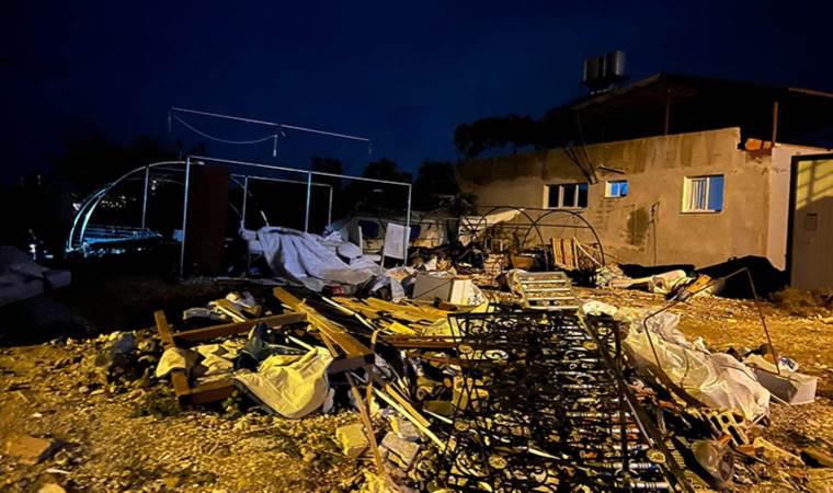 Hatay’da depremzedelerin kurduğu 5 çadır yangında kül oldu