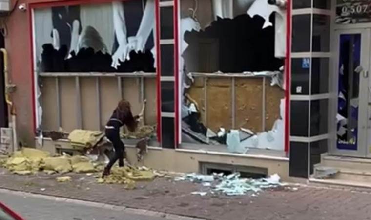 Eski patronuna kızdı, keserle işyerinin camlarını kırdı!