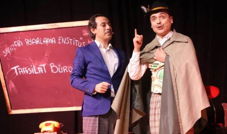 “Saatleri Ayarlama Enstitüsü” ayakta alkışlandı