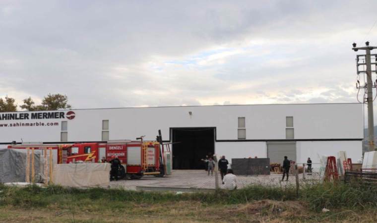 Denizli'de iş cinayeti: Üzerine mermer blok düşen işçi öldü
