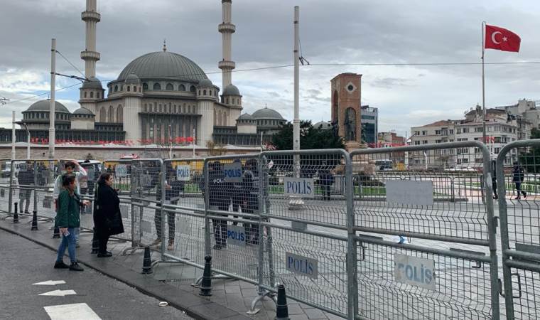 AKP'nin '25 Kasım' önlemi: Taksim Meydanı kapatıldı