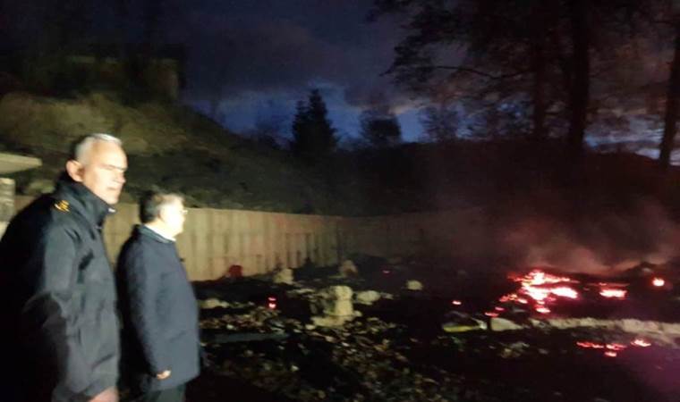 Fırtına yangın çıkardı: Evler kullanılamaz hale geldi