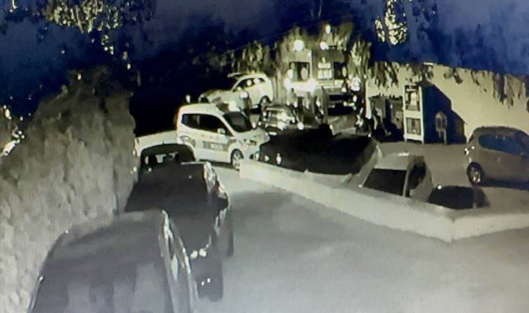 Sigara içmek için indi, kayan aracının altında can verdi