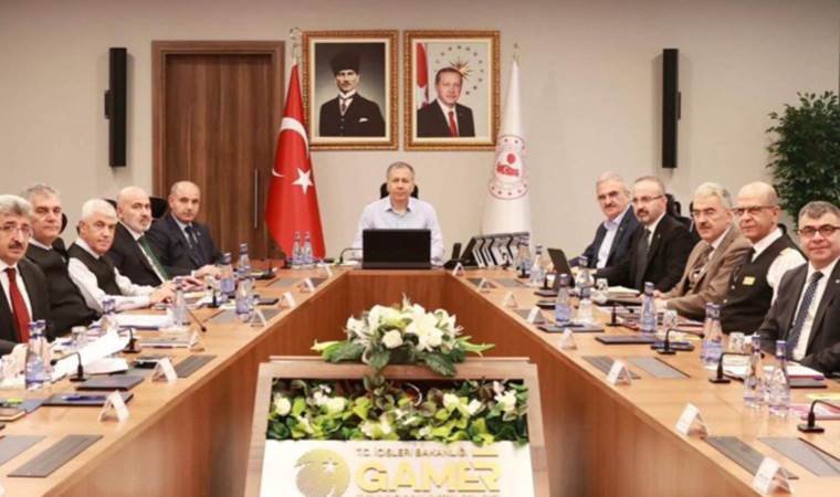 Soylu'dan Yerlikaya'ya...