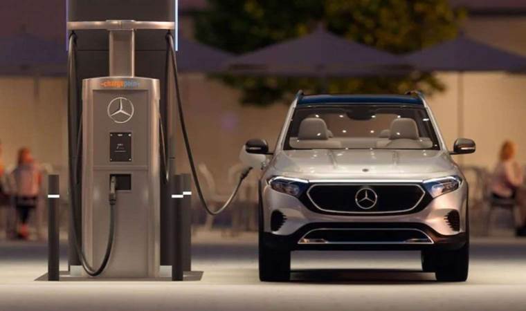 Mercedes Avrupa'daki ilk şarj merkezini açtı: Sayı 2000'e çıkacak