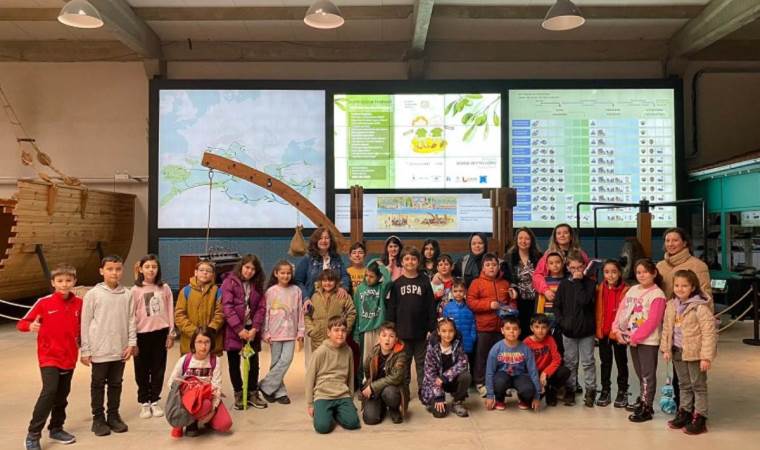 Dünya Zeytin Günü "Zeytin Çocuk Festivali"yle kutlandı