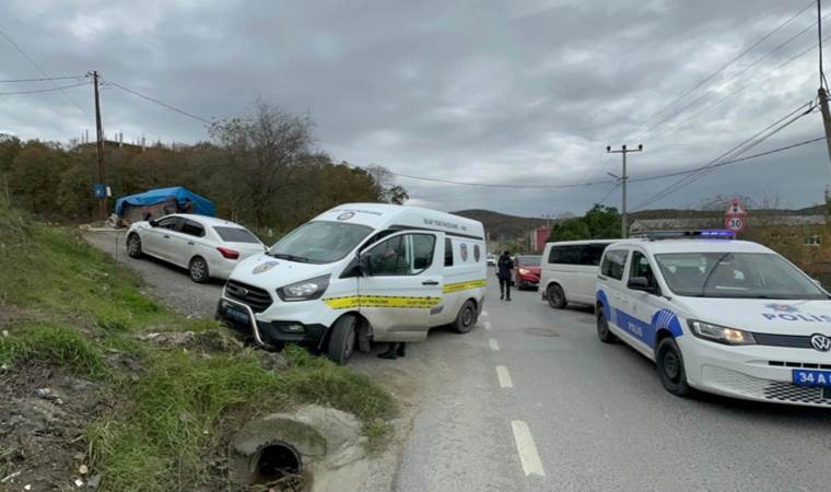 Kurşun izleri bulunan araca inceleme başlatıldı