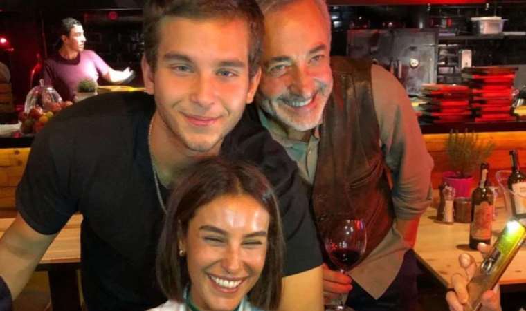 Arzum Onan ve Mehmet Aslantuğ'un oğulları Can Aslantuğ 'Kızıl Goncalar' dizisinde yer aldı