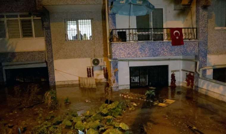 Muğla’da evleri su bastı