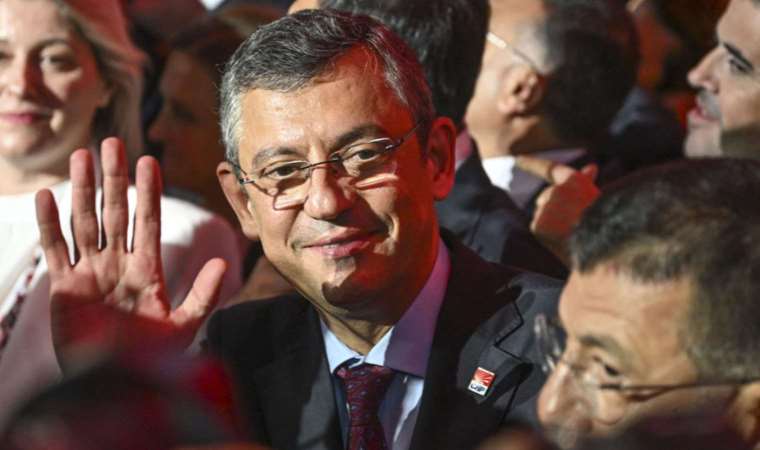 Özgür Özel'den genel başkan olarak ilk anma mesajı: Bülent Ecevit'i unutmadı