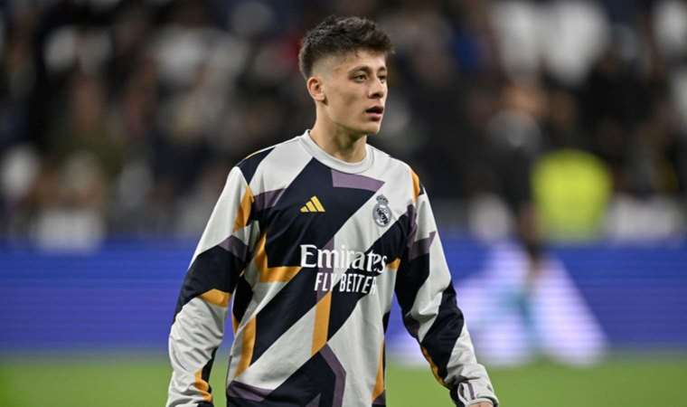 Real Madrid taraftarından Arda Güler çağrısı: 'Arda'yı oynatın'